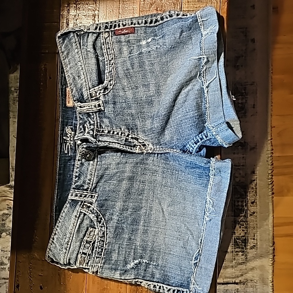 Silver Mckenzie Shorts Size 33